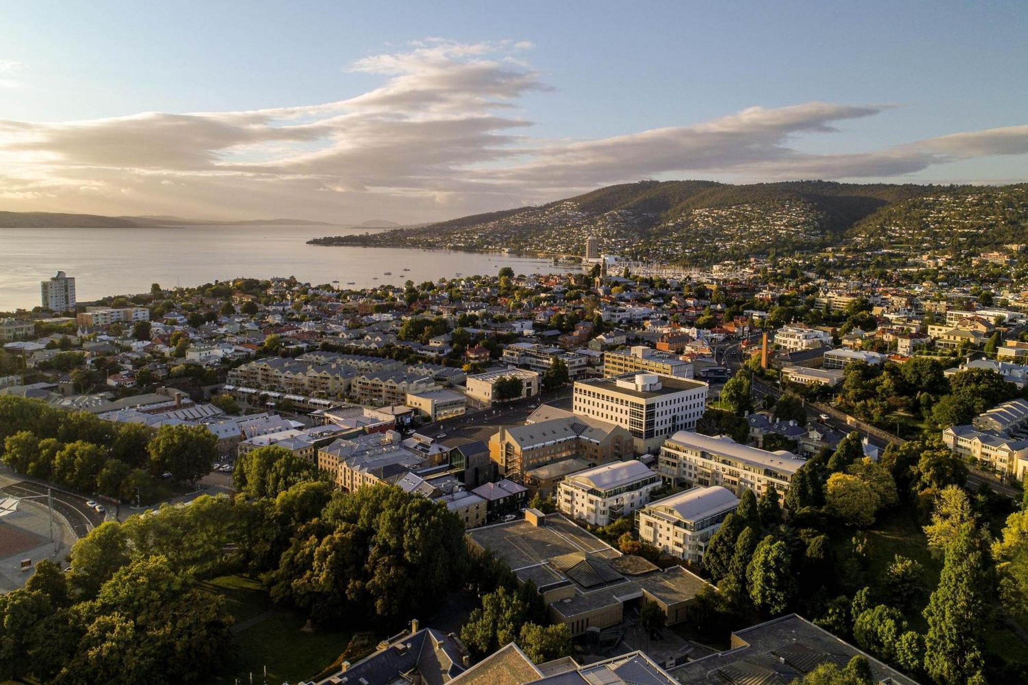 The Tasman, A Luxury Collection Hotel, Hobart Exterior foto Aerial view of the campus